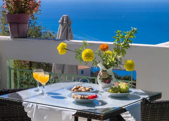 Sunset Bella Vista * Athánion